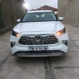 Toyota Highlander 2022
