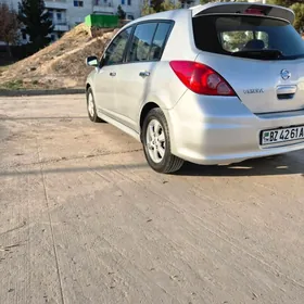 Nissan Versa 2010