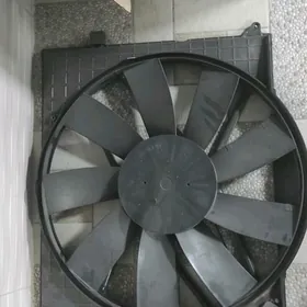 Mercedes radiator ventilator