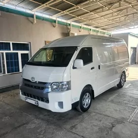 Toyota Hiace 2024