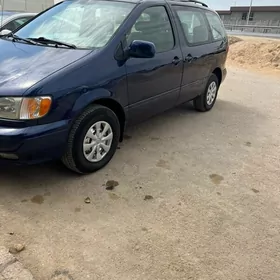 Toyota Sienna 2002
