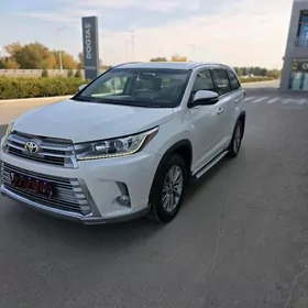 Toyota Highlander 2016