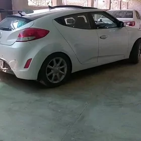 Hyundai Veloster 2013