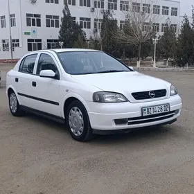 Opel Astra 2000