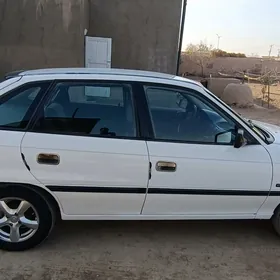 Opel Astra 1993