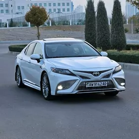 Toyota Camry 2022
