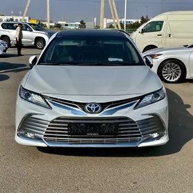 Toyota Camry 2022