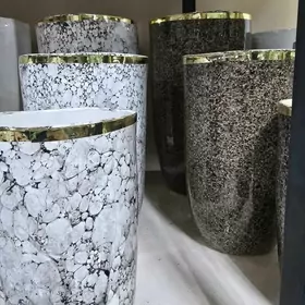 Глянцевые керамические горшки