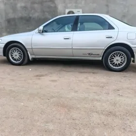 Toyota Camry 2000