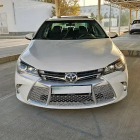 Toyota Camry 2017