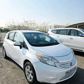 Nissan Versa 2013