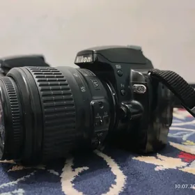 NIKON D40