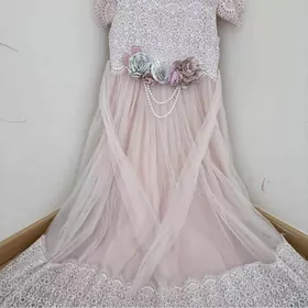 нарядное платья