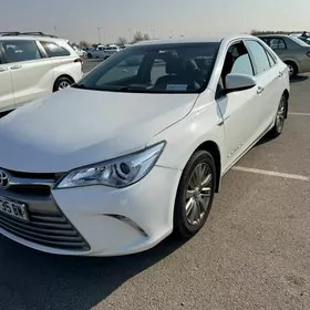 Toyota Camry 2017