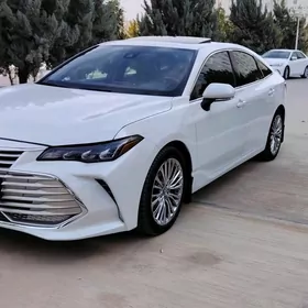 Toyota Avalon 2019