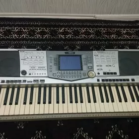 Yamaha 1000 psr