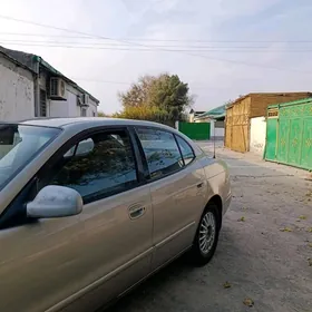Daewoo Leganza 1998