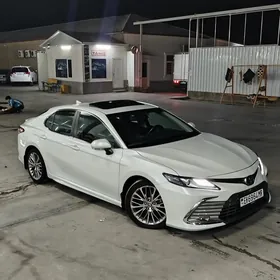 Toyota Camry 2020