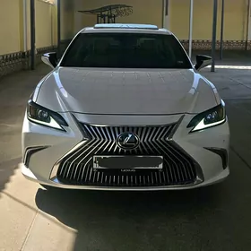 Lexus ES 350 2020