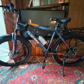 Продам спортивный велосипед.