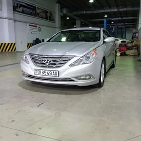 Hyundai Sonata 2010