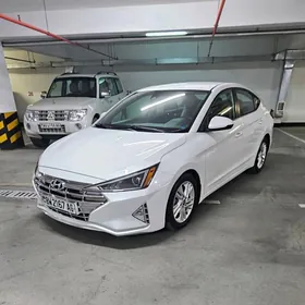 Hyundai Elantra 2019