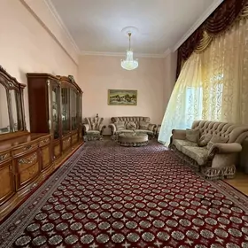 PODWOYSKAYA 4 KOMNAT