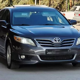 Toyota Camry 2011