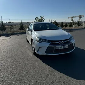 Toyota Camry 2015