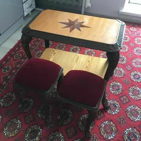 Антикварный стол