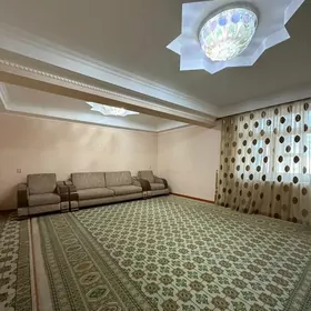 11 mkr 4/3 komnat 4 etaz