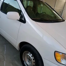 Toyota Sienna 2002