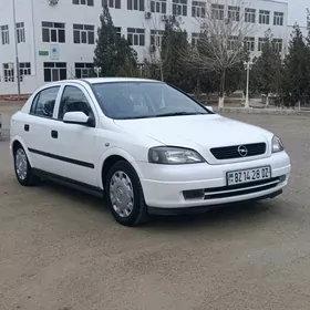 Opel Astra 2000