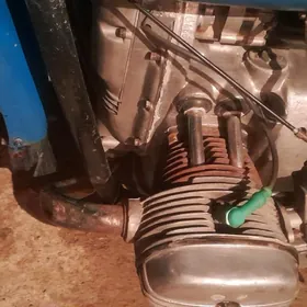 Ural diwigatel satlyk