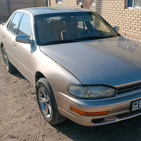 Toyota Camry 1993