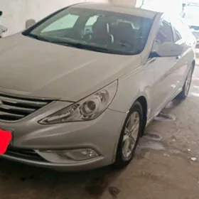 Hyundai Sonata 2012