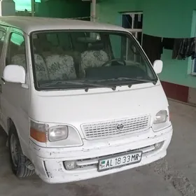 Toyota Hiace 2001