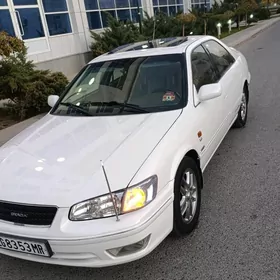Toyota Camry 2000