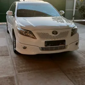 Toyota Camry 2010