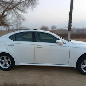 Lexus IS 2009