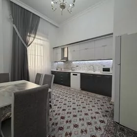 Podwoyskiy 3 komnat Elitka