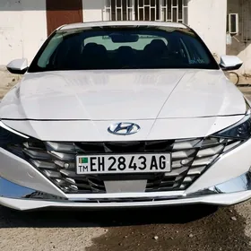 Hyundai Elantra 2021