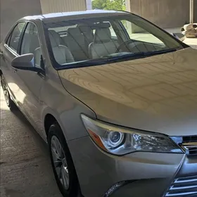 Toyota Camry 2017