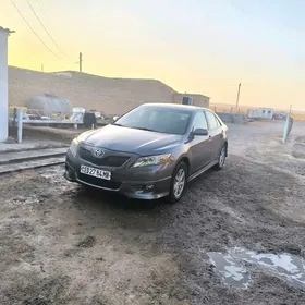 Toyota Camry 2011