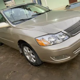 Toyota Avalon 2001