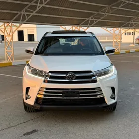 Toyota Highlander 2019