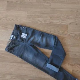 Джинсы девичьи,фирменные