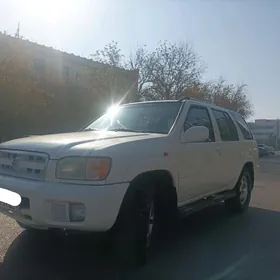 Nissan Pathfinder 2005