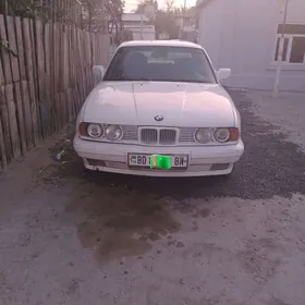 BMW 525 1990