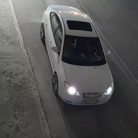 Hyundai Elantra 2010